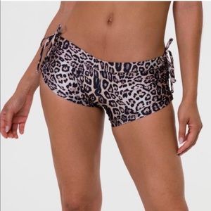 Onzie Cheetah Yoga Shorts